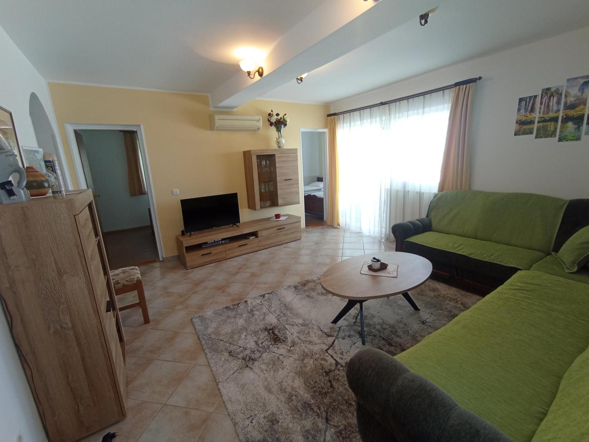 Apartments Tina Pula Exterior photo